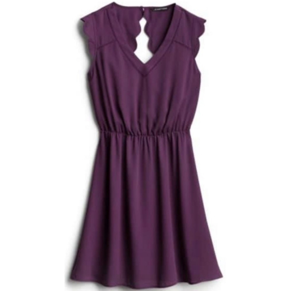 41 Hawthorn Midnight scallop detail dress